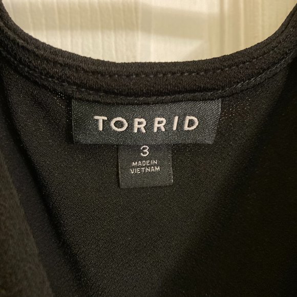 Torrid Blouse Shirt Lace Sleeves Plus Size Size 3 Ruched Black Comfy - Picture 3 of 5